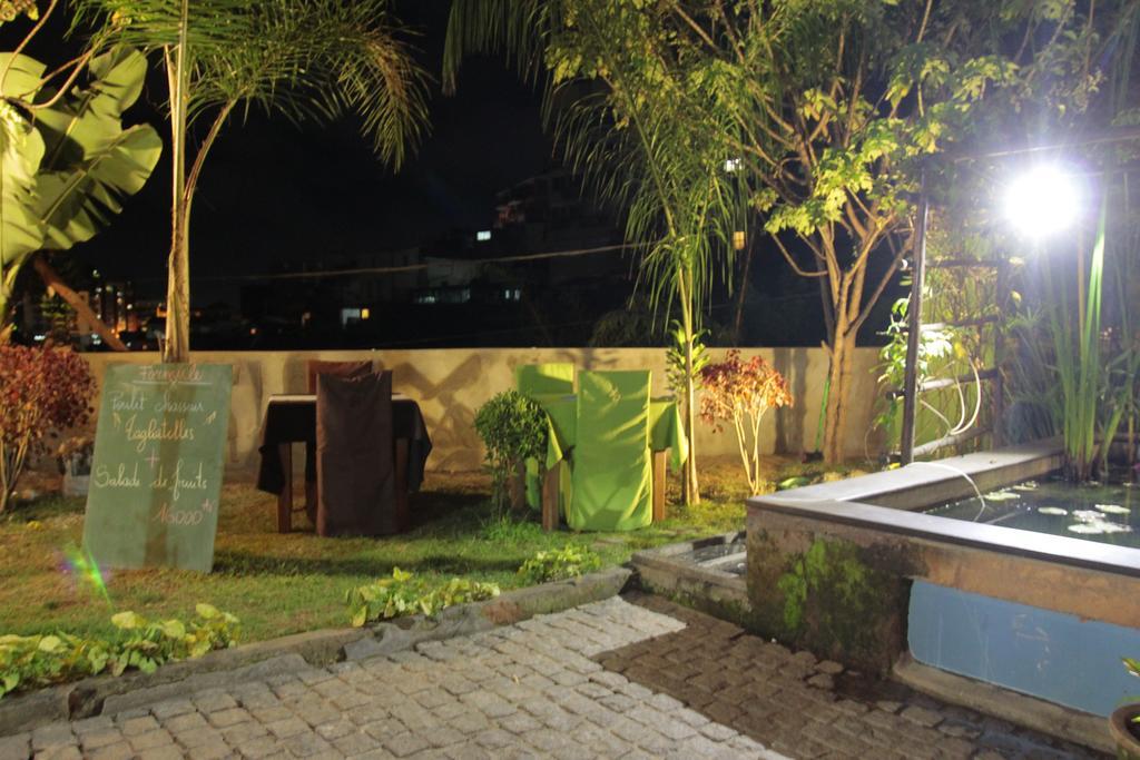 Hotel Le Lotus Bleu Antananarivo Exterior foto
